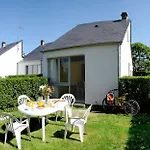 Les De Sainte-suzanne 3*