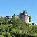 Les De Sainte-suzanne Sainte-Suzanne (Mayenne)
