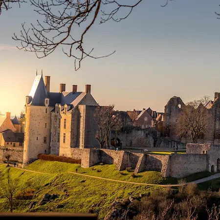 Les De Sainte-suzanne Prázdninový areál Sainte-Suzanne (Mayenne)