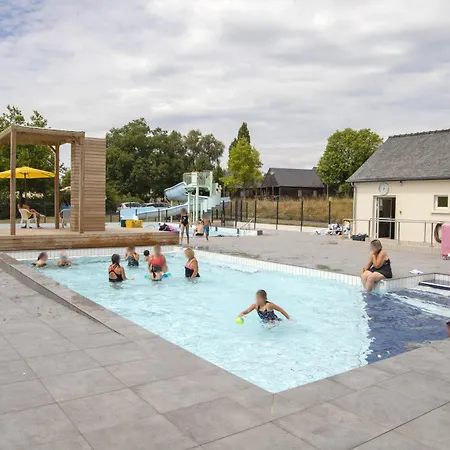 Les De Sainte-suzanne Sainte-Suzanne (Mayenne)