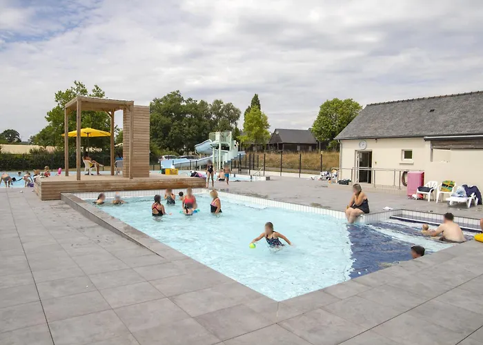 Les De Sainte-suzanne Sainte-Suzanne (Mayenne)