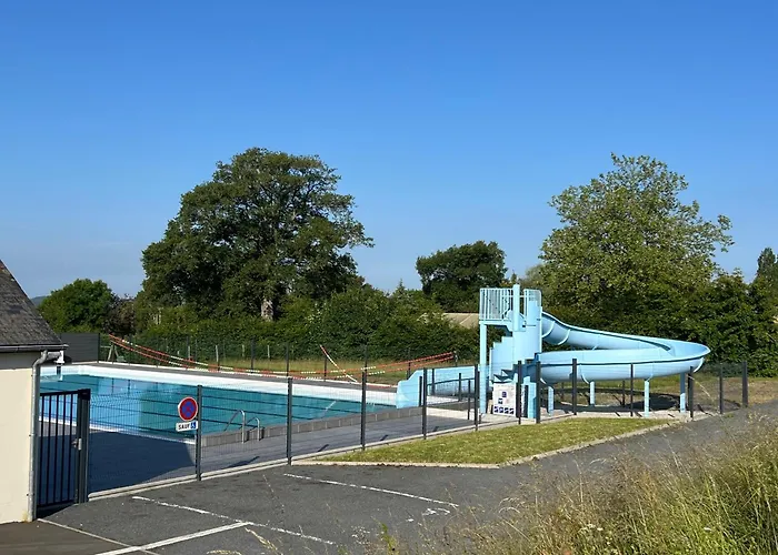 Vvf Villages   Les Moulins De Mayenne   Sainte-suzanne Sainte-Suzanne (Mayenne)
